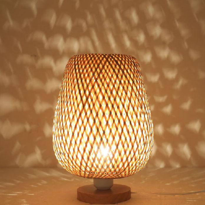 Bamboo Weaving Oval Table Lamp