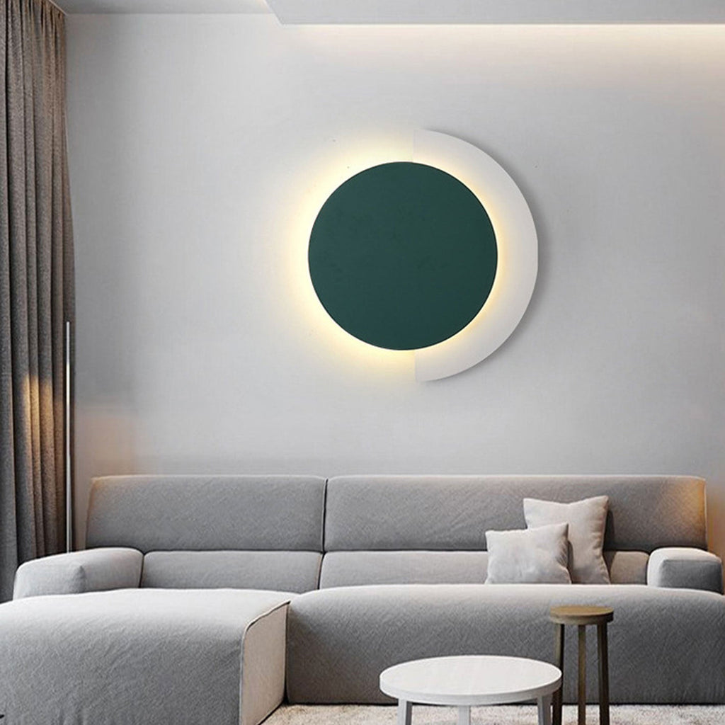 Postmodern Solid Color Wrought Wall Lamp