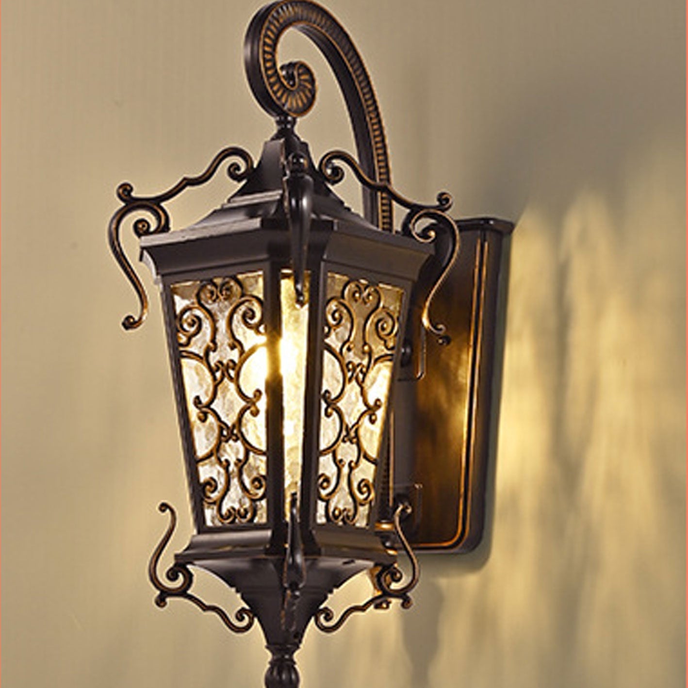 Palace Outdoor Light