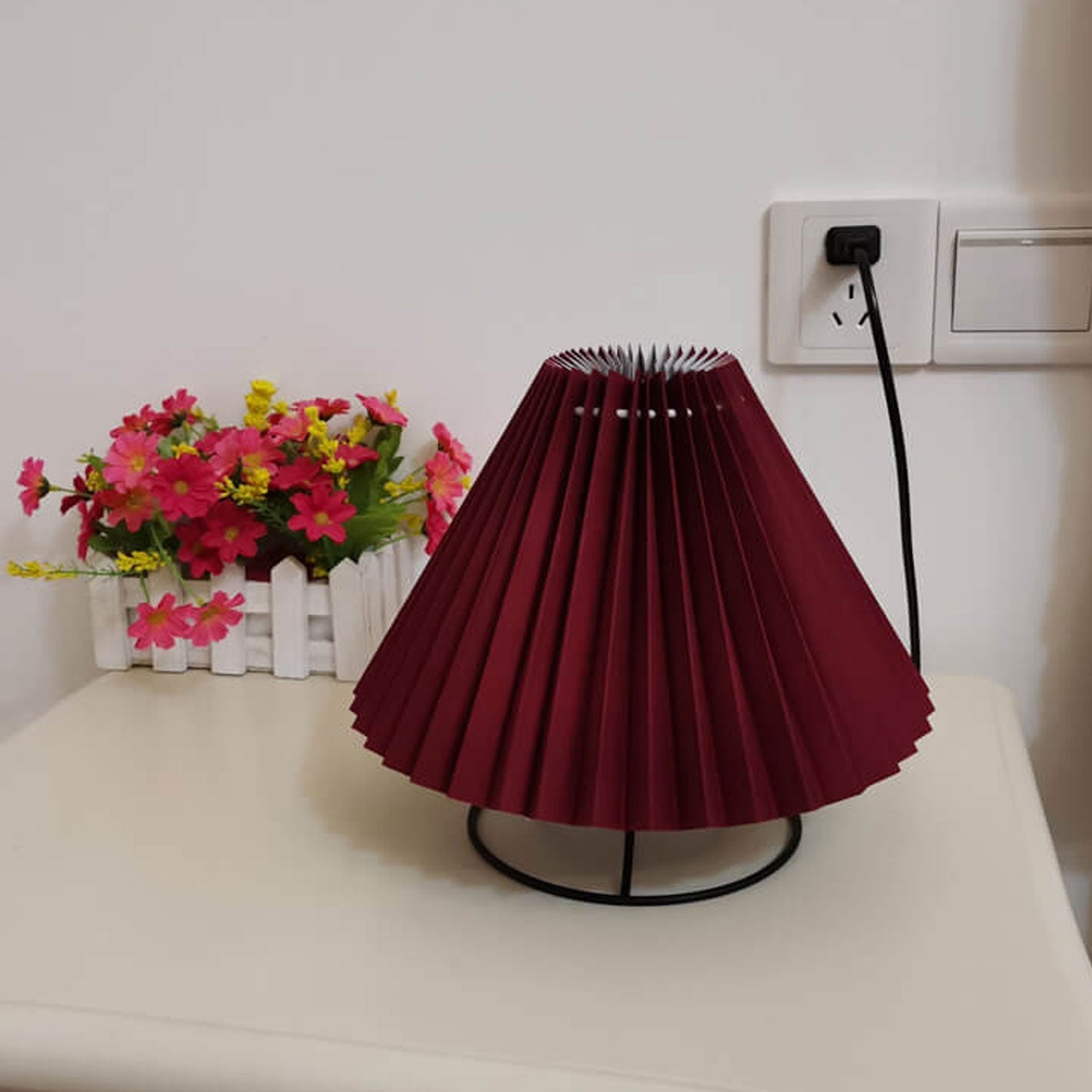Pleated Fabric Round Metal Table Lamp