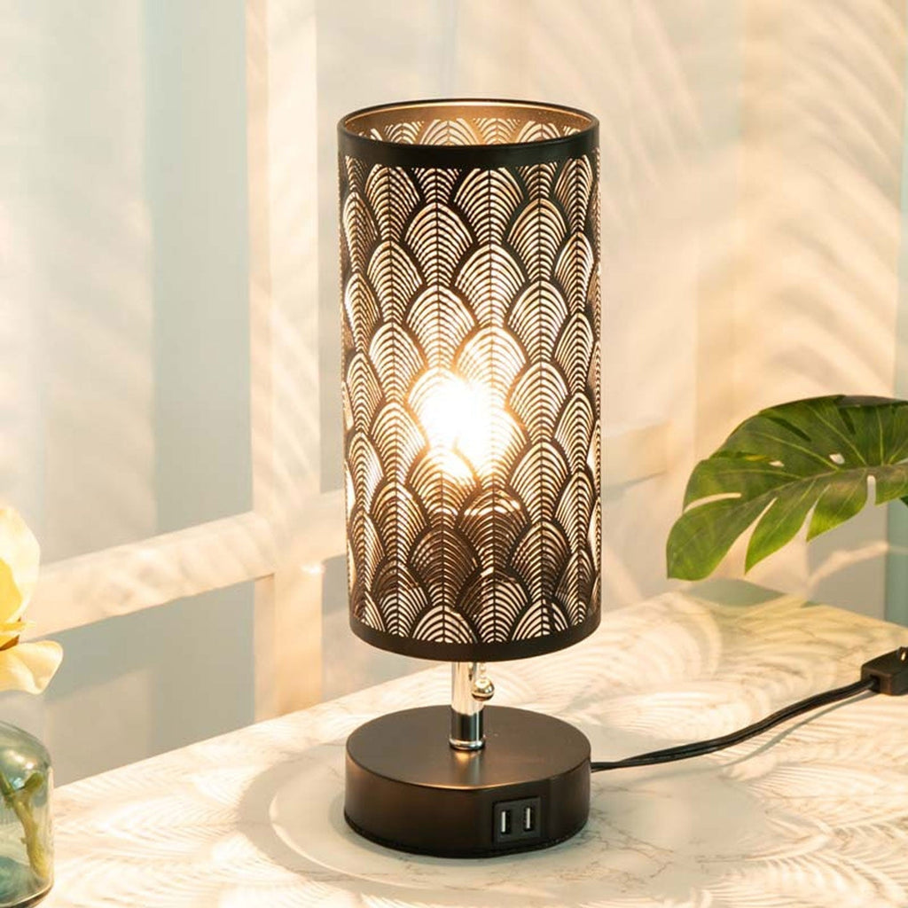 Column Hollow Iron Fabric Table Lamp
