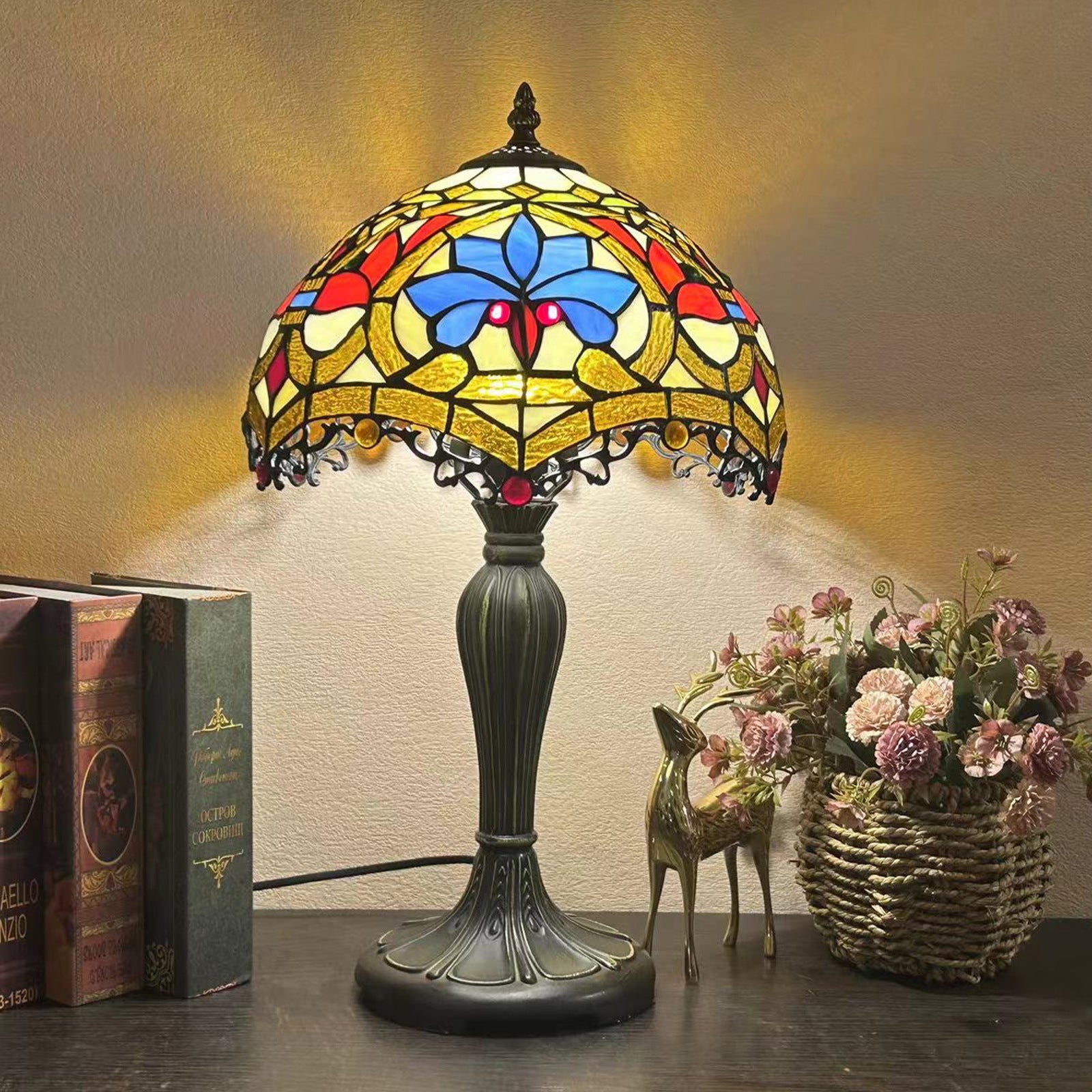 Round Dome Flower Alloy Table Lamp
