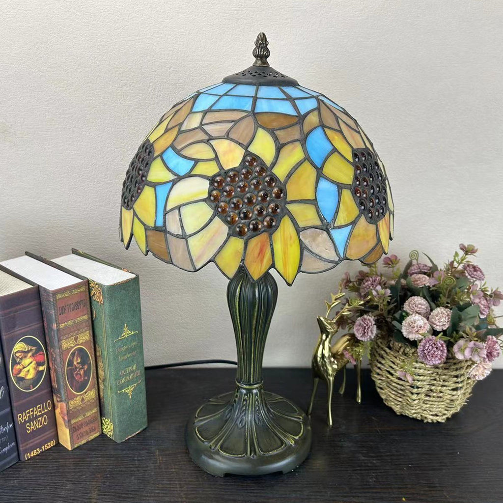 Round Dome Flower Alloy Table Lamp