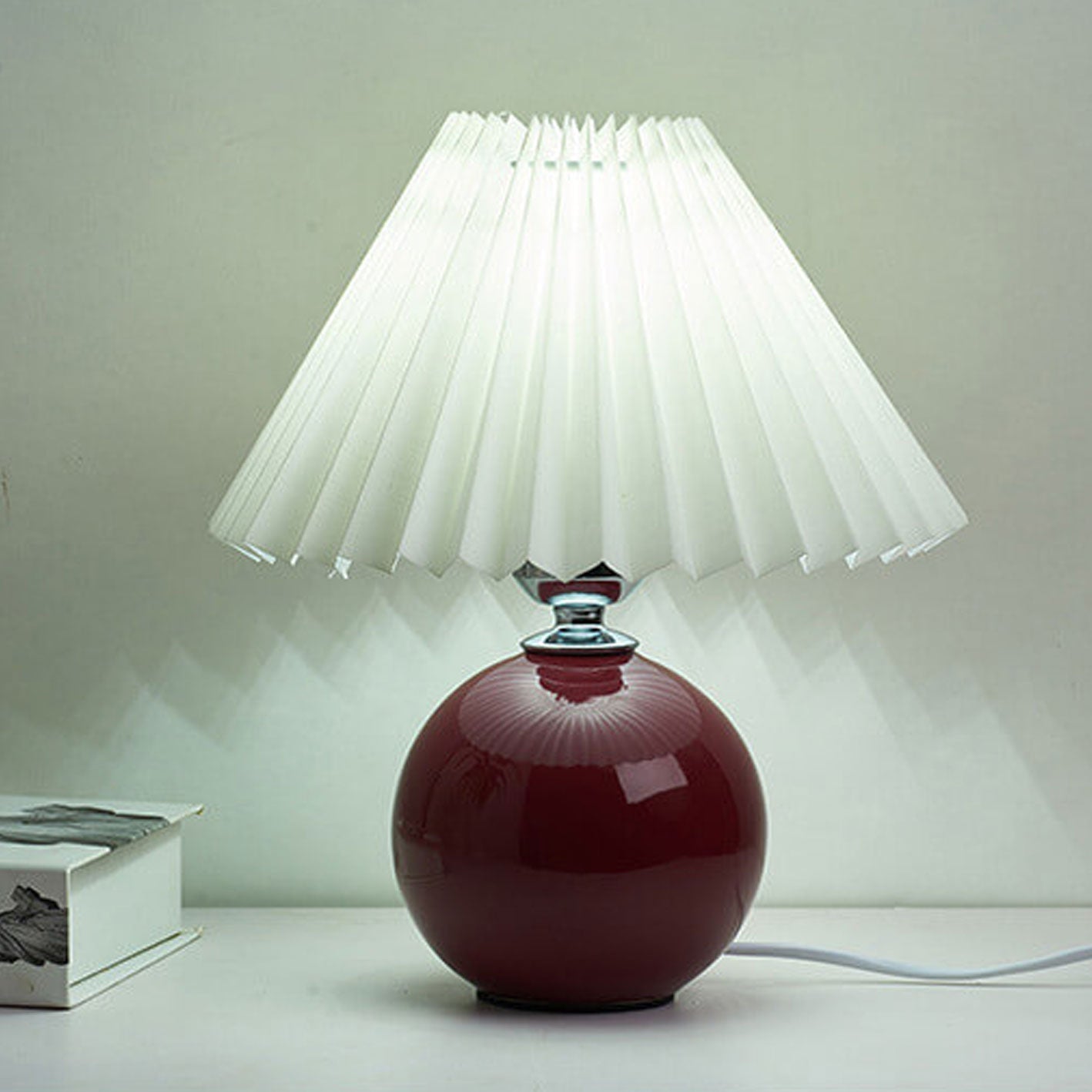 Ceramic Pleated Table Lamp