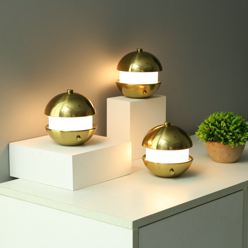 Metal Round Table Lamp