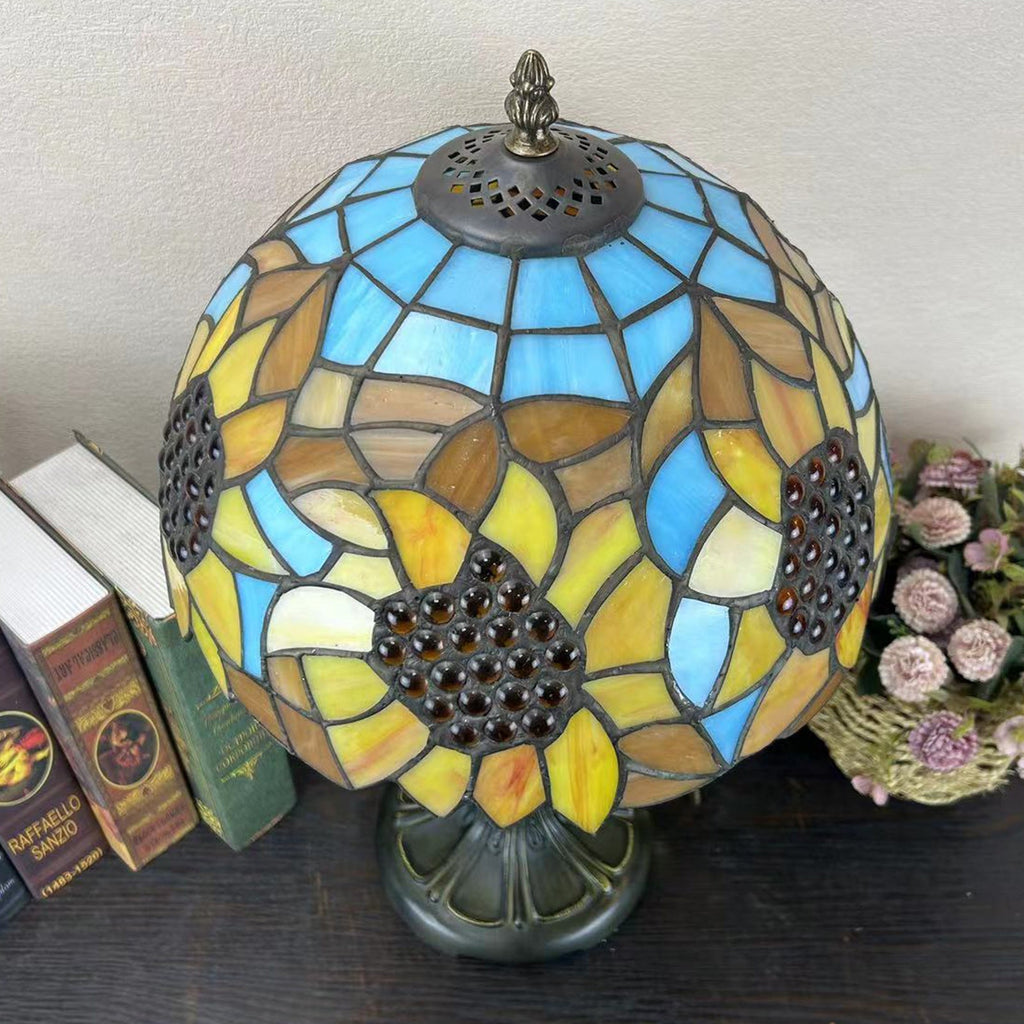 Round Dome Flower Alloy Table Lamp