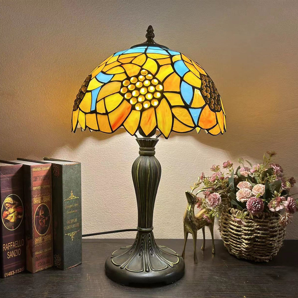 Round Dome Flower Alloy Table Lamp