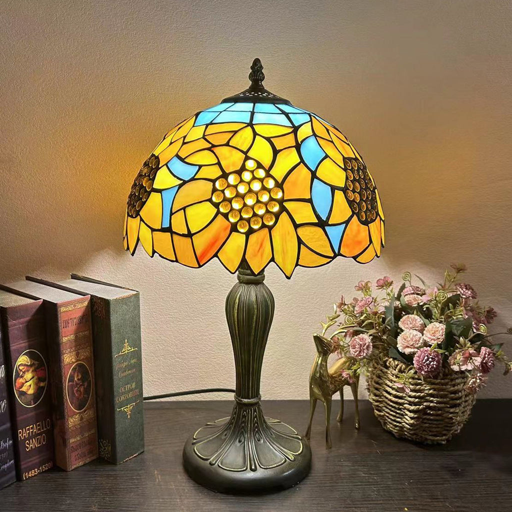 Round Dome Flower Alloy Table Lamp
