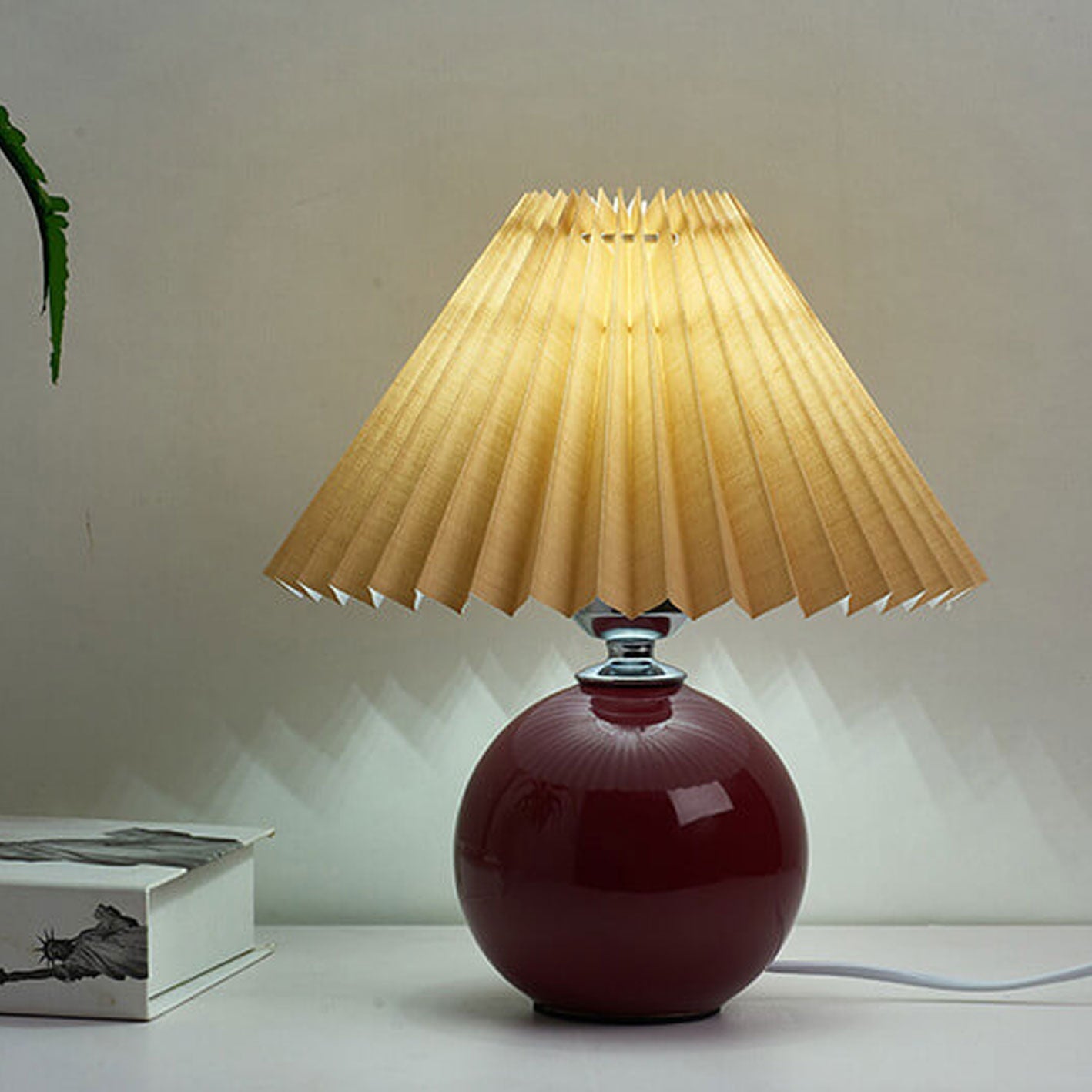Ceramic Pleated Table Lamp