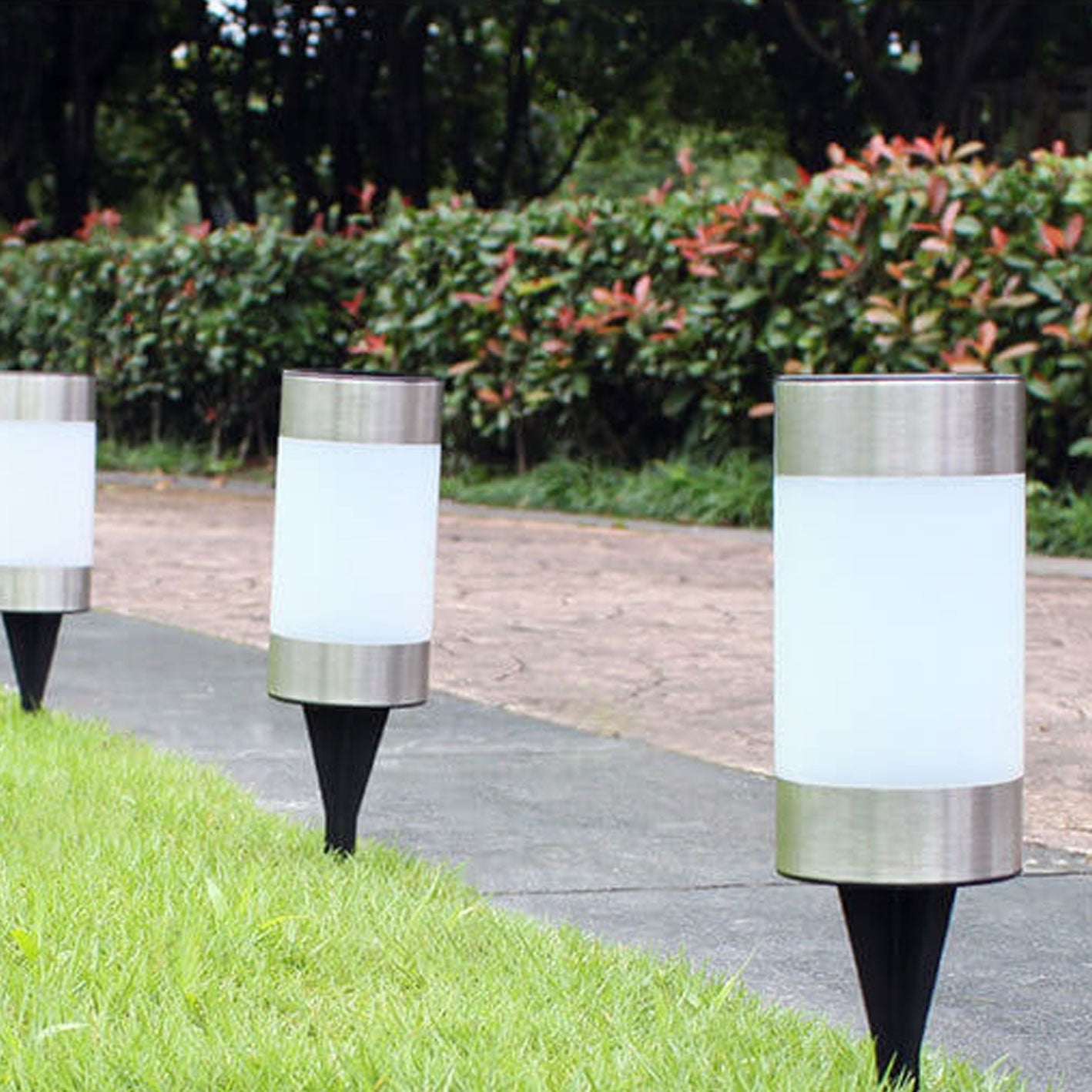 Solar Plastic Cylindrical Design Outdoor Light