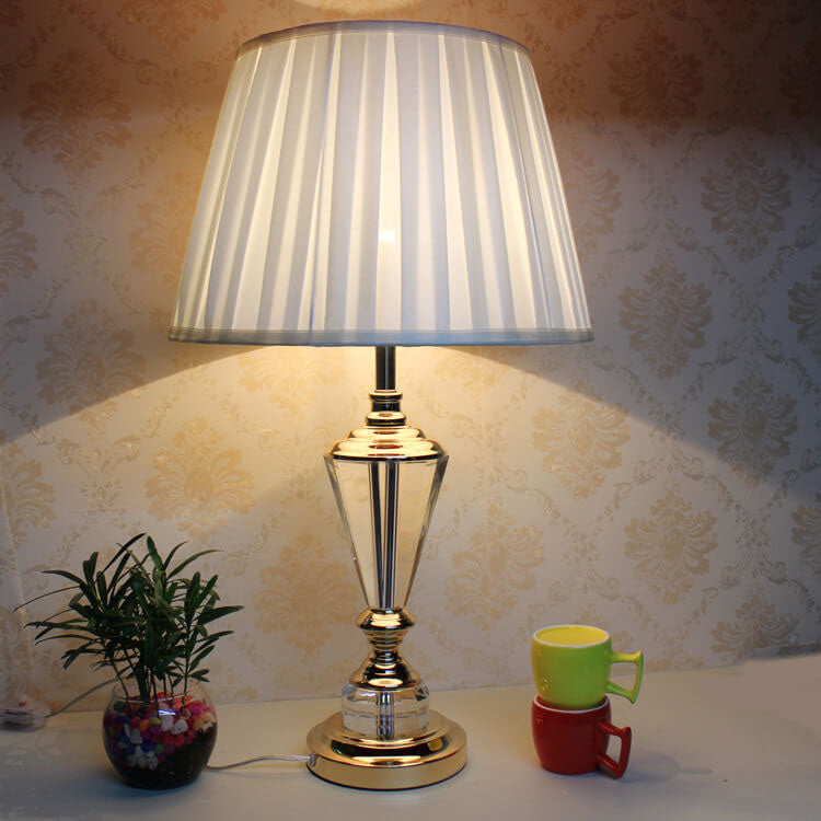 European-style Crystal Fabric Table Lamp