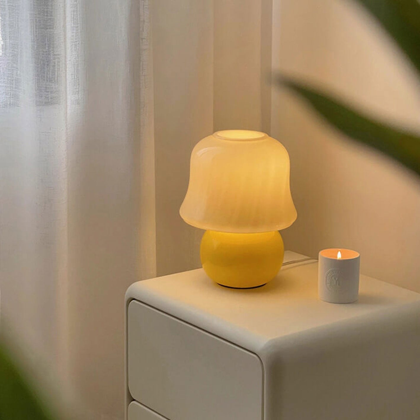 Cream Mushroom Design Table Lamp