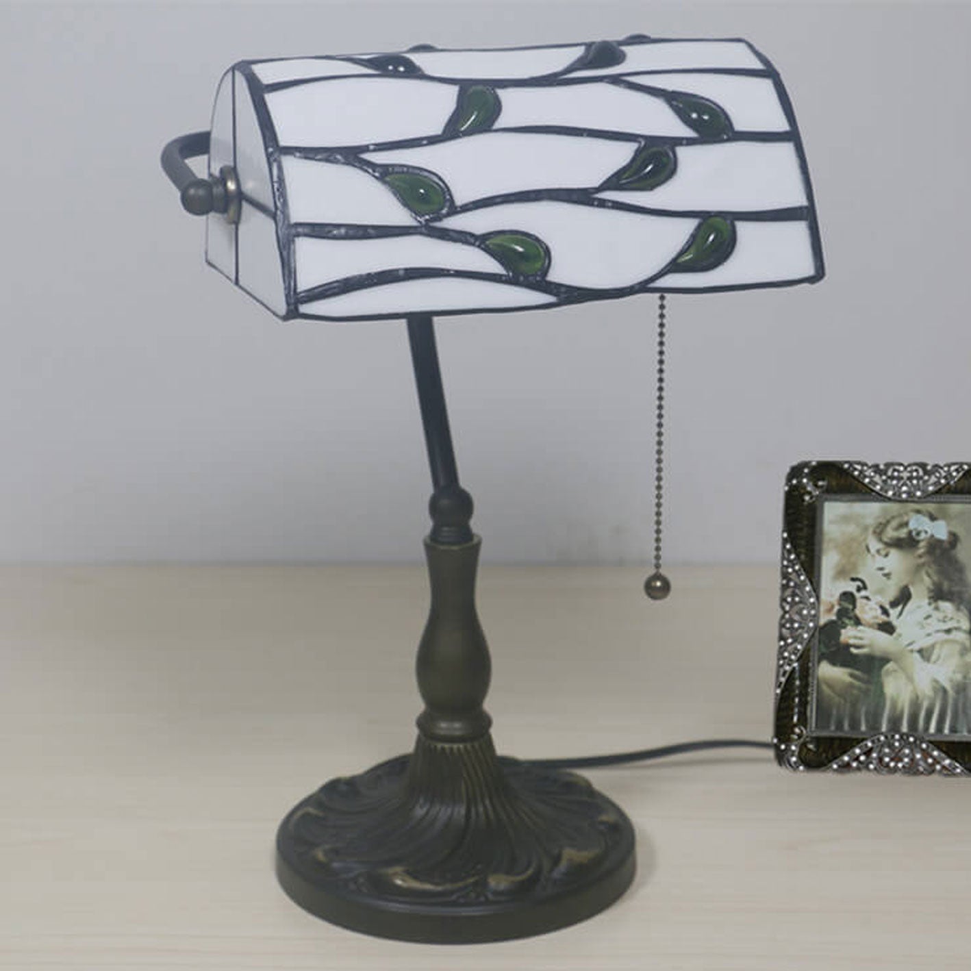 Lucite Beads Design Table Lamp