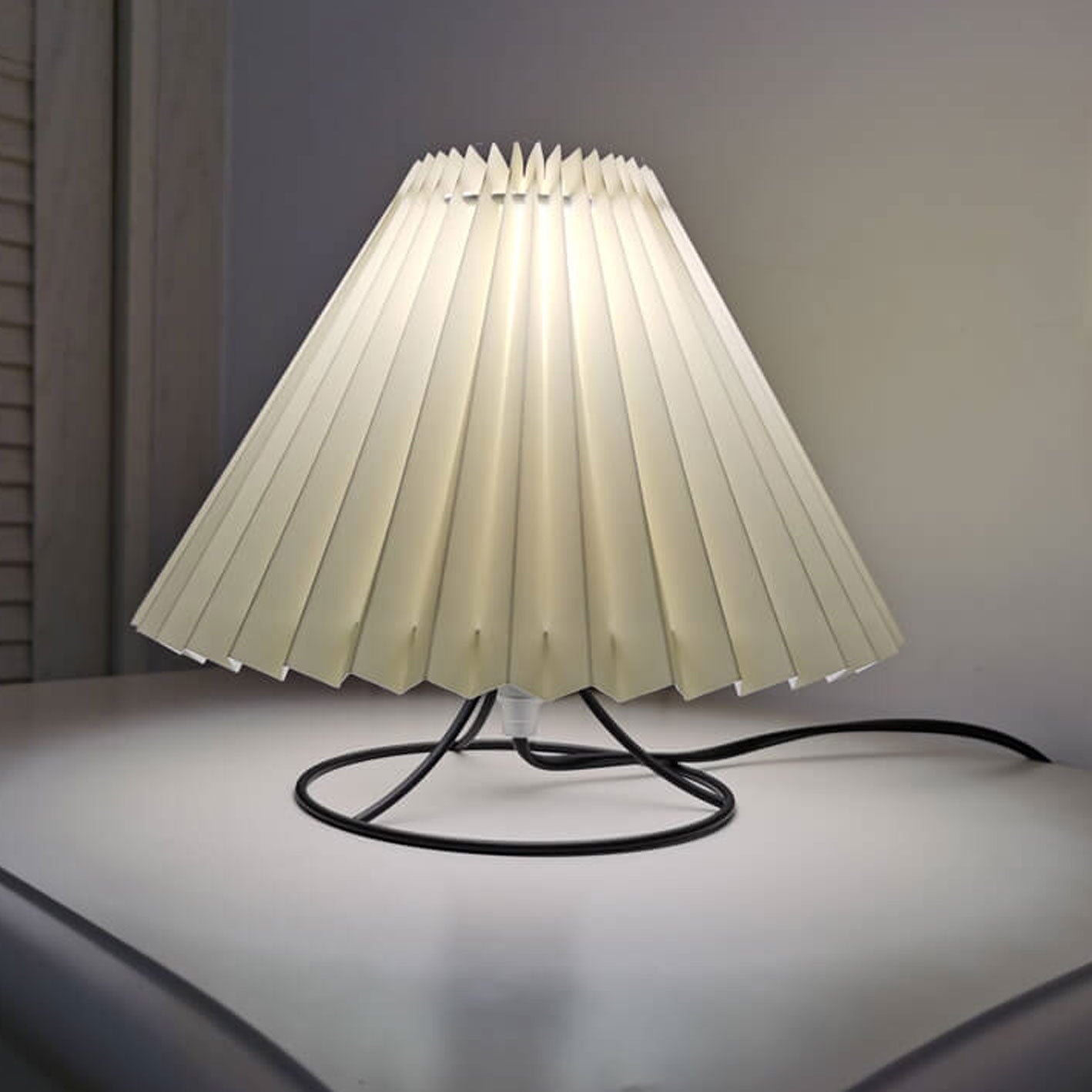 Pleated Fabric Round Metal Table Lamp