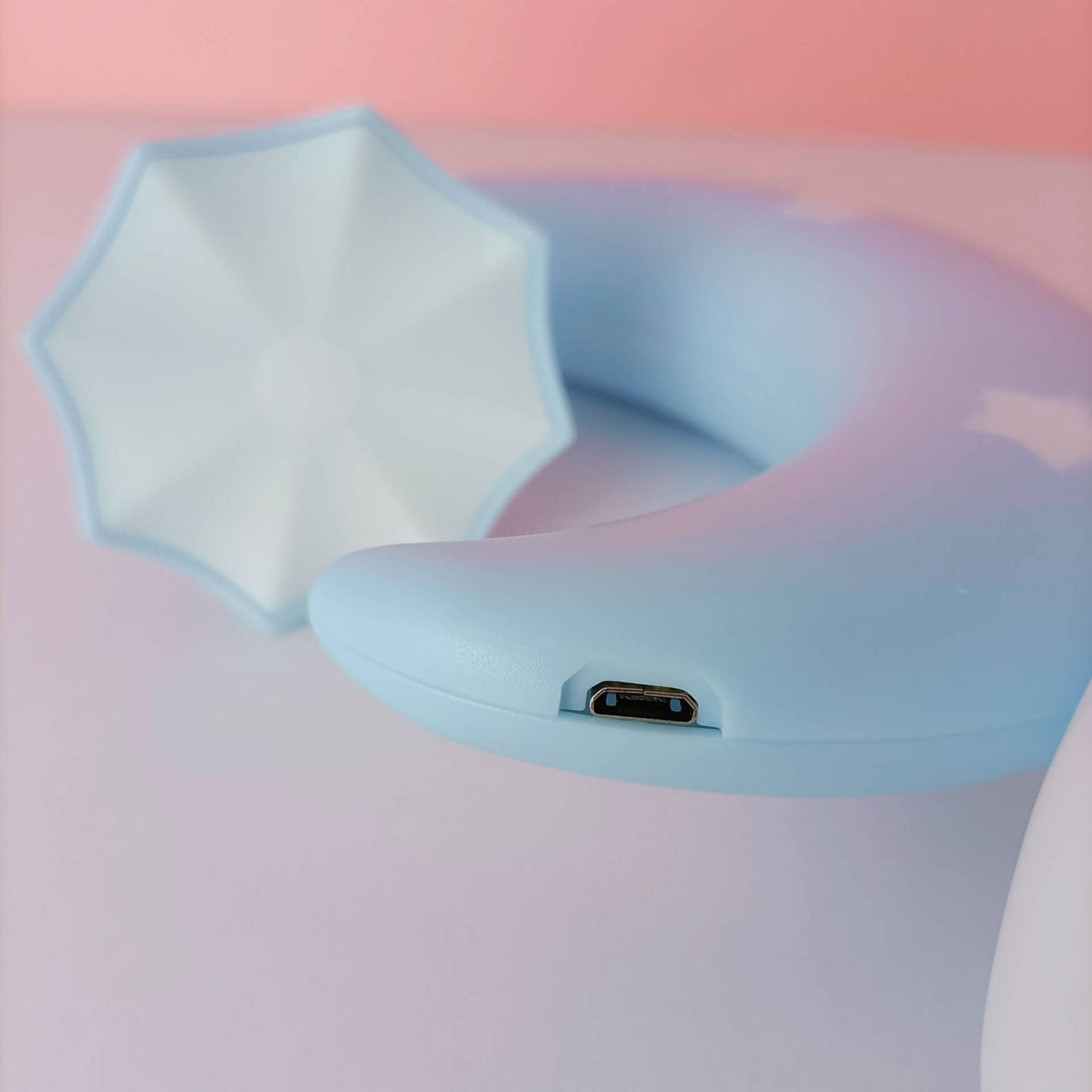 Cartoon Moon Boat Eye Table Lamp