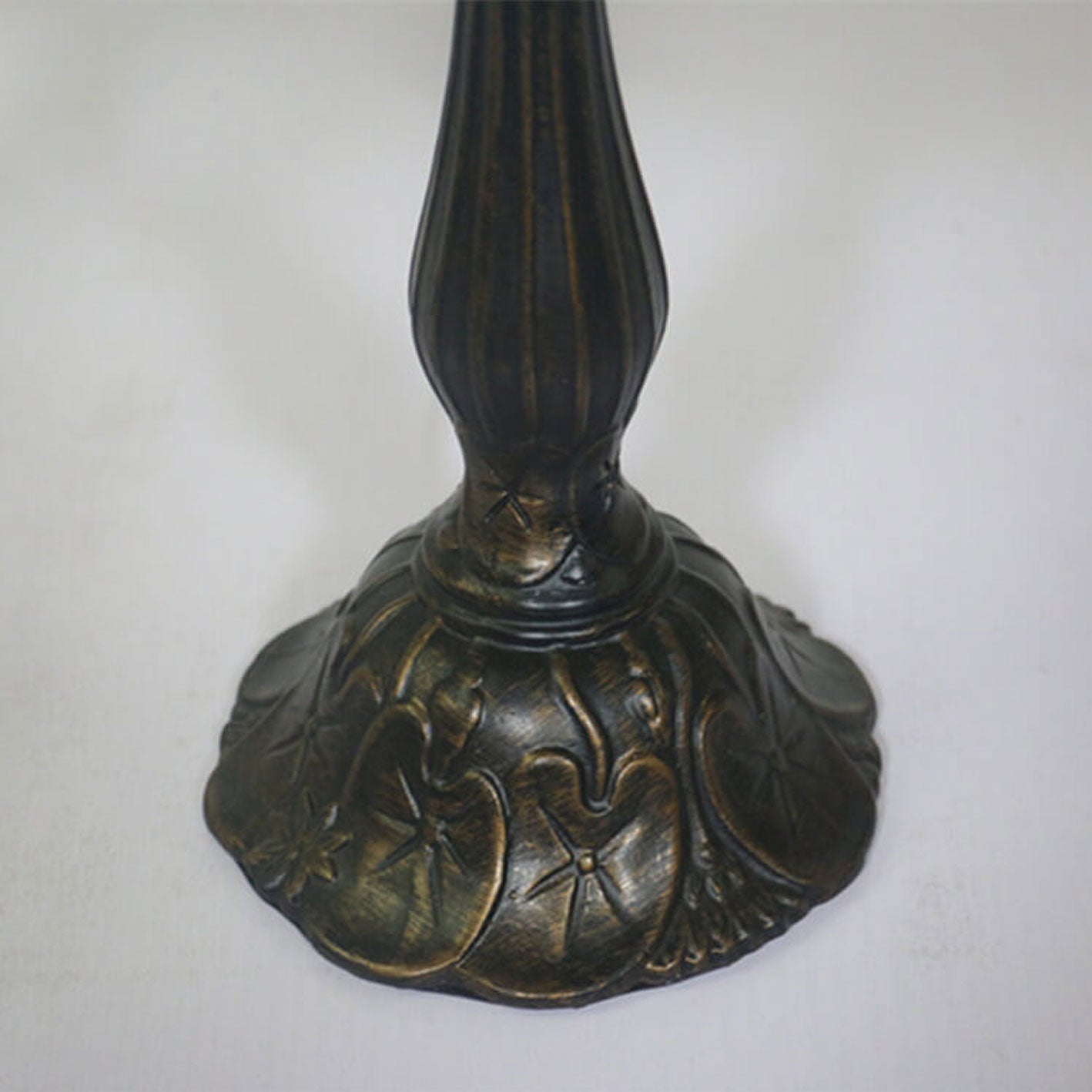 Tulip Stained Glass Dome Table Lamp
