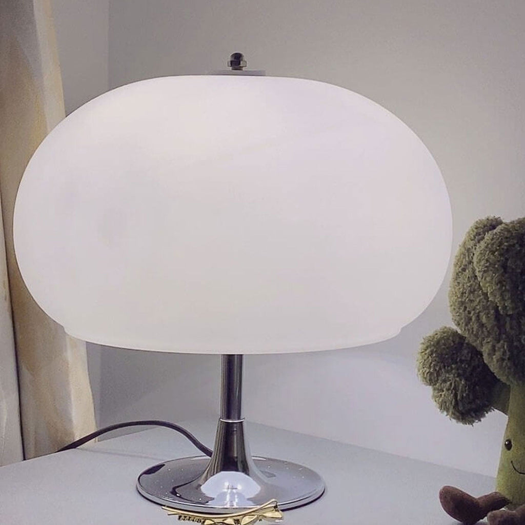 Creamy White Ball 3-Light Table Lamp