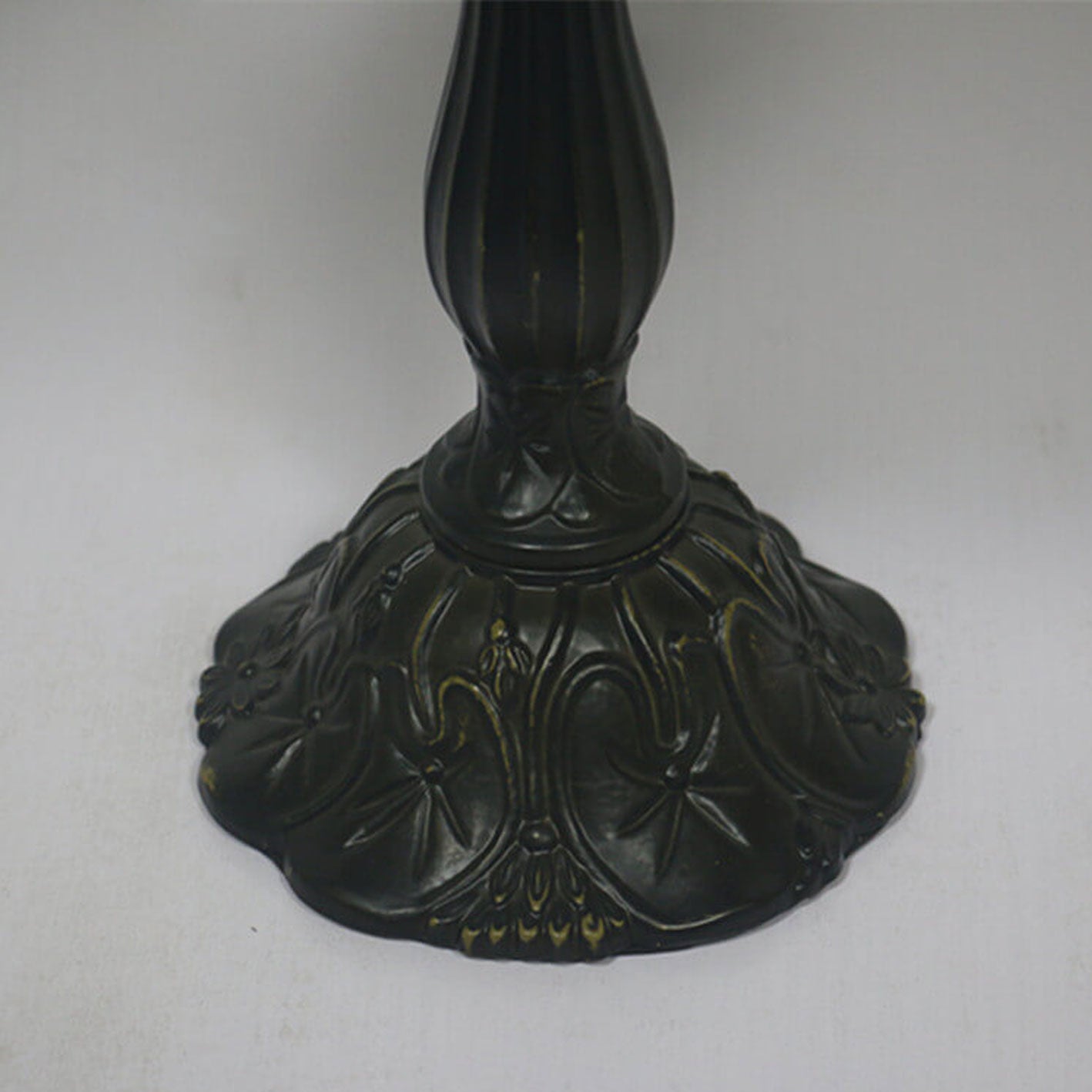 Tulip Stained Glass Dome Table Lamp