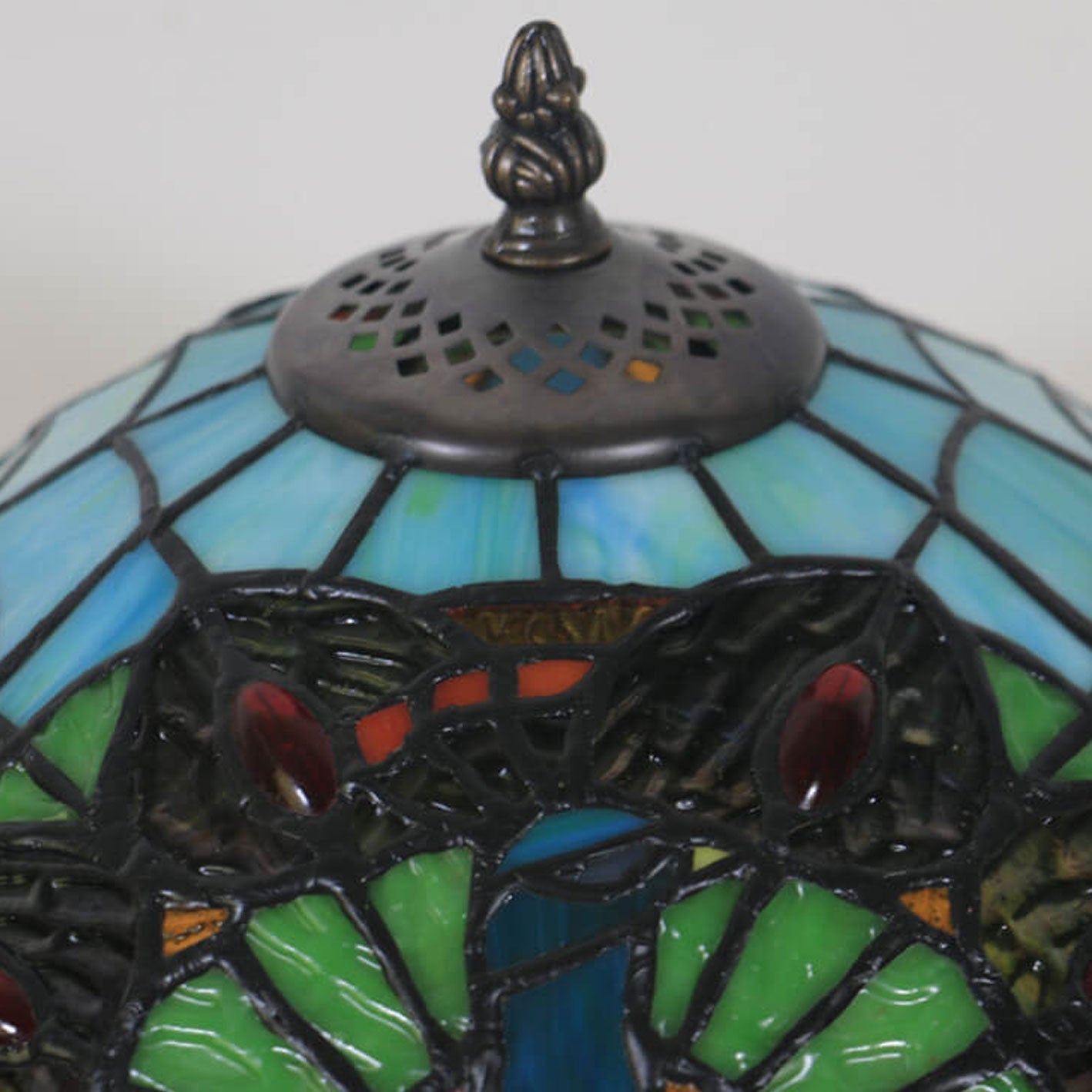 Green Peacock Stained Glass Table Lamp