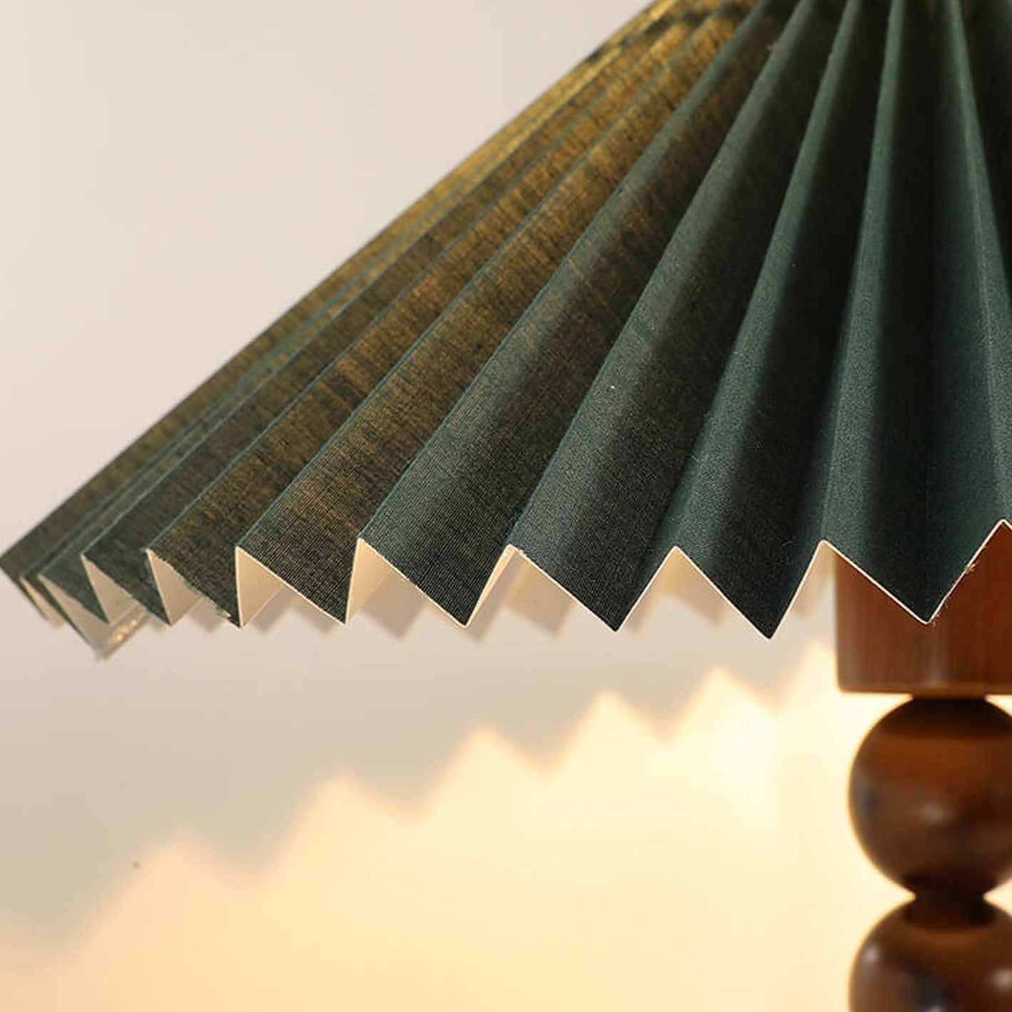 Dark Green Pleated Solid Table Lamp