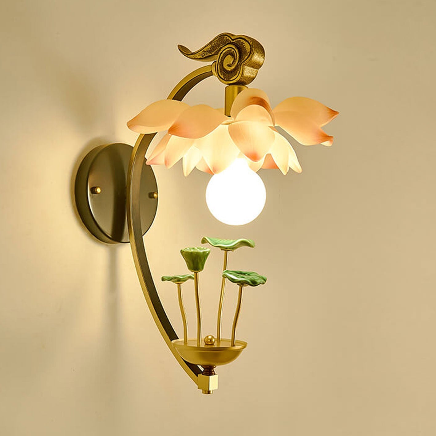 Lotus Ceramic Resin Wall Lamp