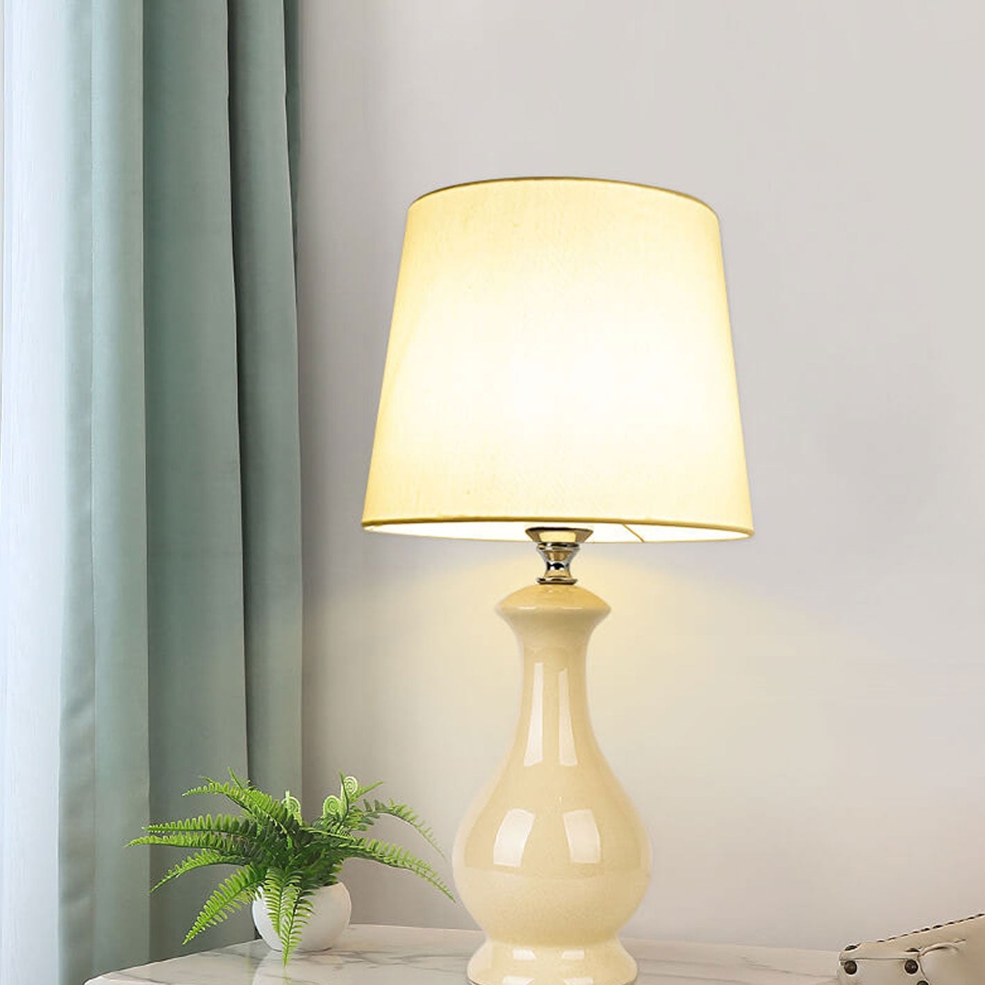 Ceramic Linen Fabric Table Lamp