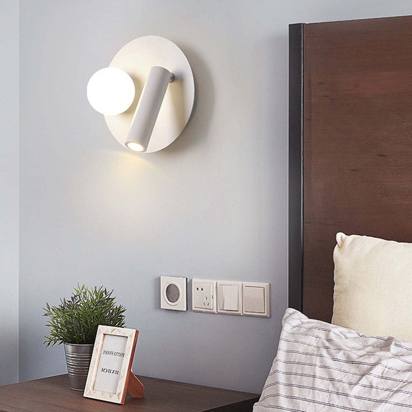 Round/Square Acrylic Iron Reading Wall Lamp