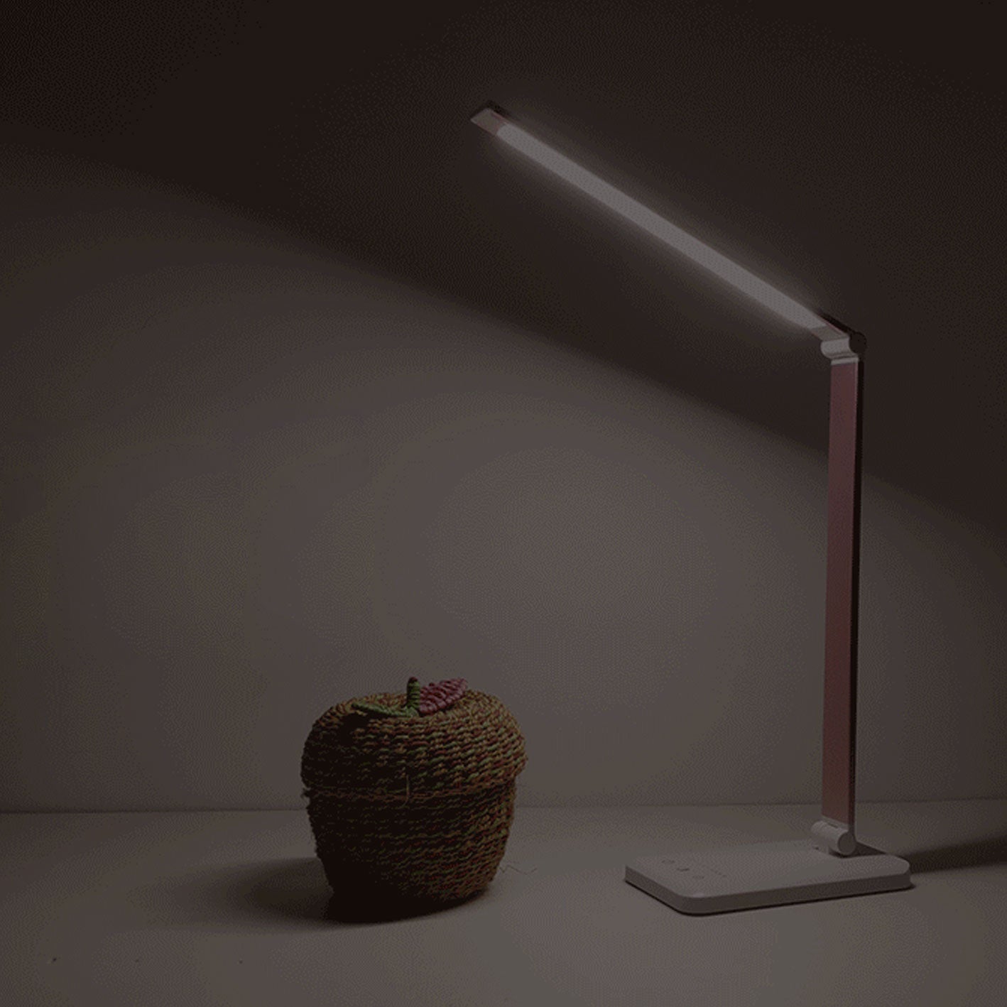 Folding Wireless Rechargeable Eye Table Lamp