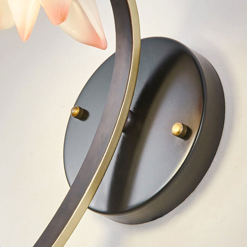 Lotus Ceramic Resin Wall Lamp