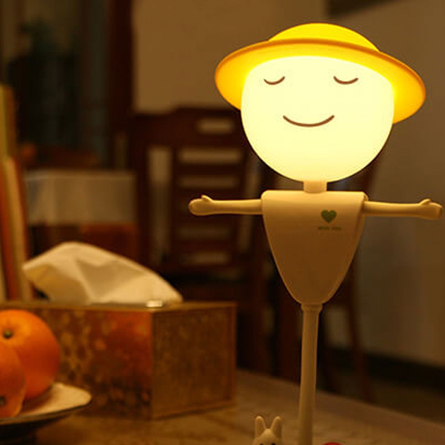 Cartoon Scarecrow Smiling Face Table Lamp