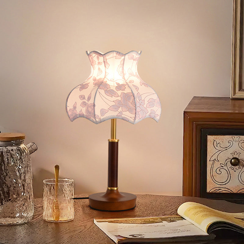 Flower-shaped Metal Wood Fabric Table Lamp