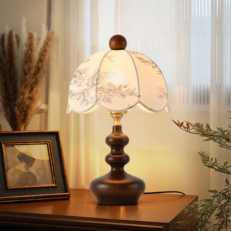 Flower-shaped Metal Wood Fabric Table Lamp