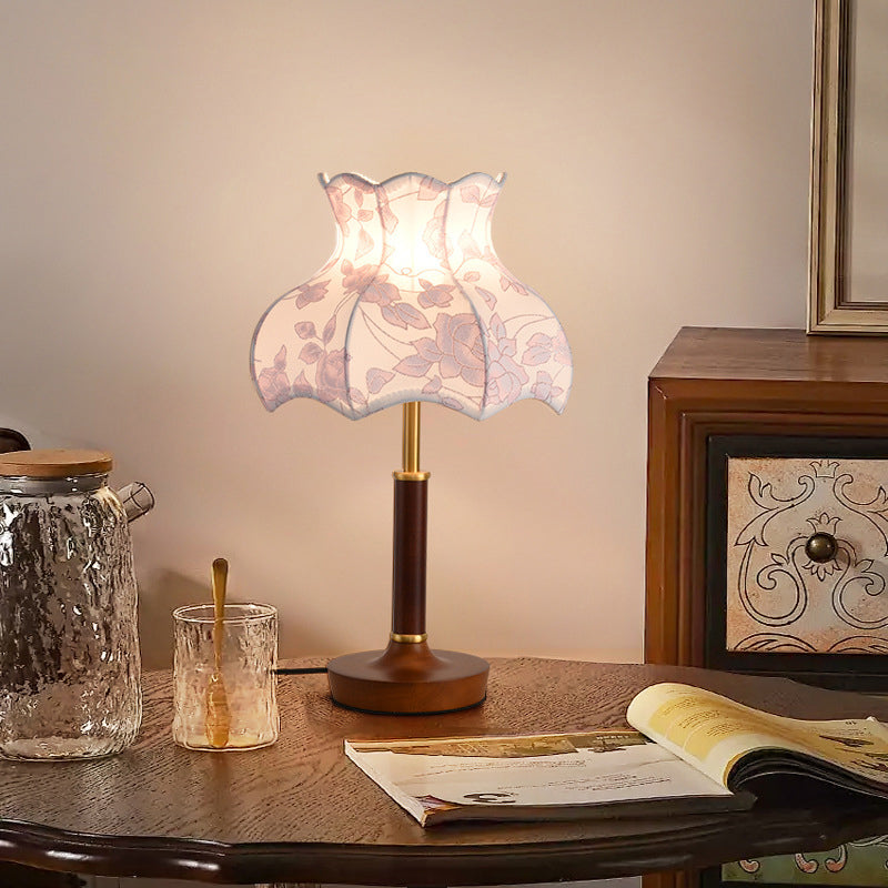 Flower-shaped Metal Wood Fabric Table Lamp