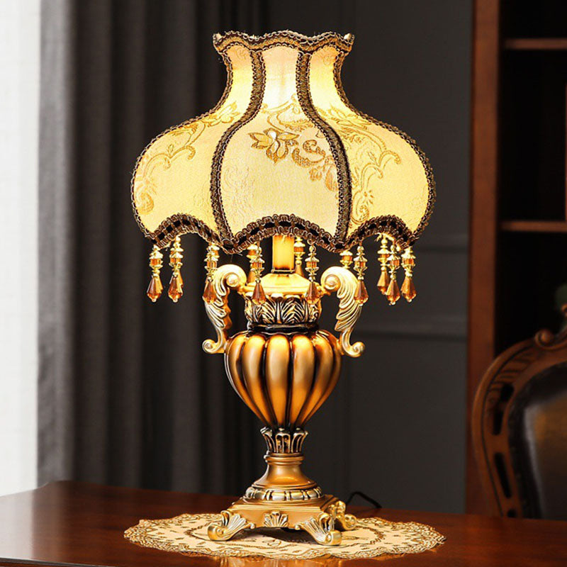 Flower-Shaped Cylindrical Metal Resin Table Lamp