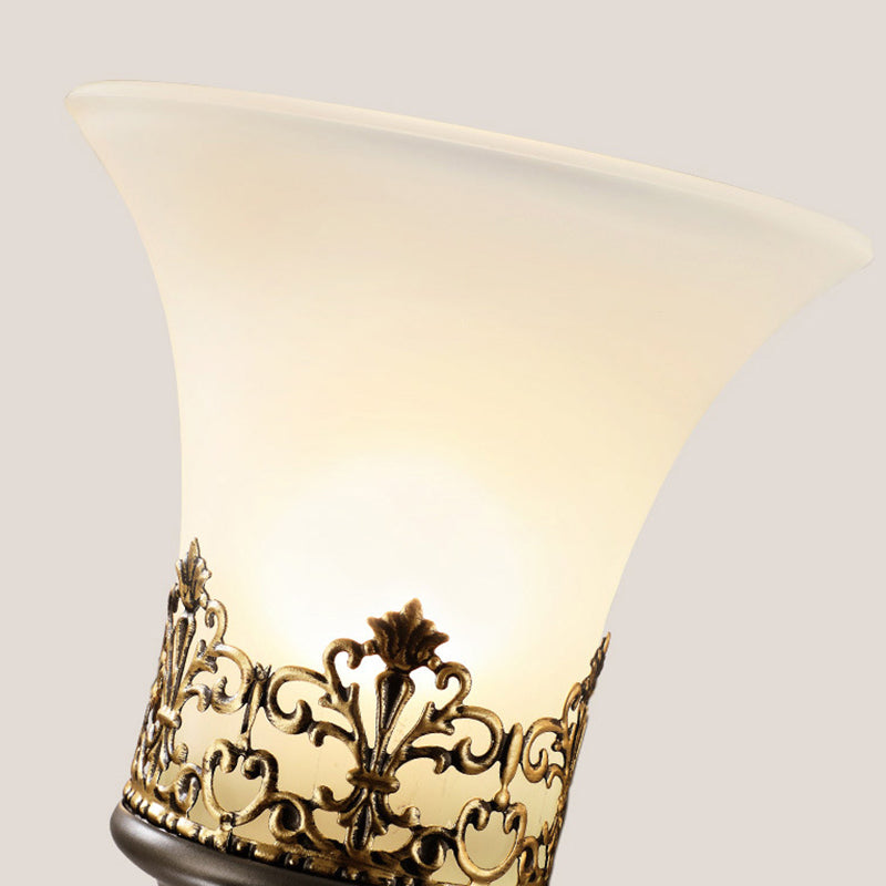 Floral Pattern Iron Glass Wall Lamp