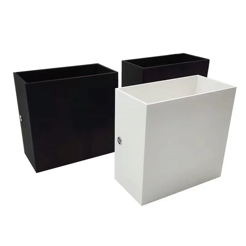 Small Cube Aluminum Living Outdoor Light