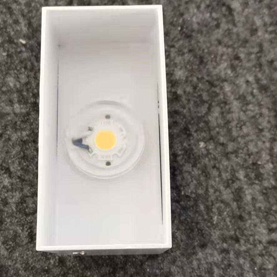 Small Cube Aluminum Living Outdoor Light