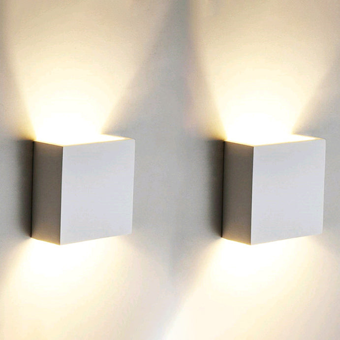 Small Cube Aluminum Living Outdoor Light