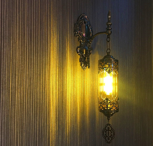 Carving Iron Glass Dining Wall Lamp