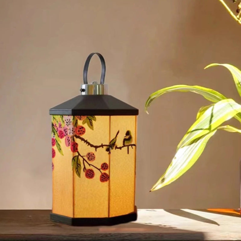 Embroidery Pattern Iron Fabric Table Lamp