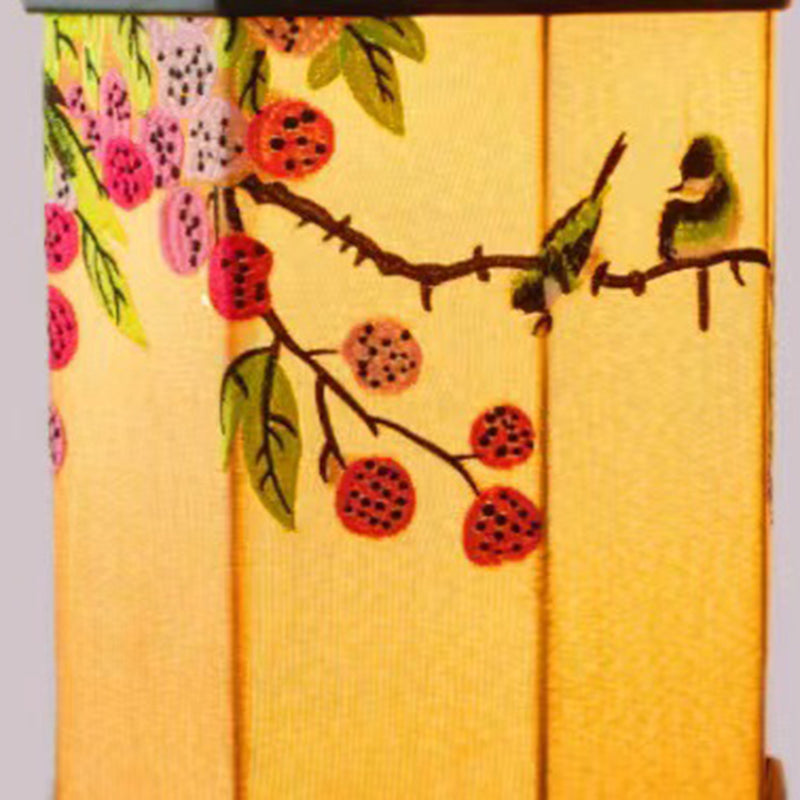 Embroidery Pattern Iron Fabric Table Lamp