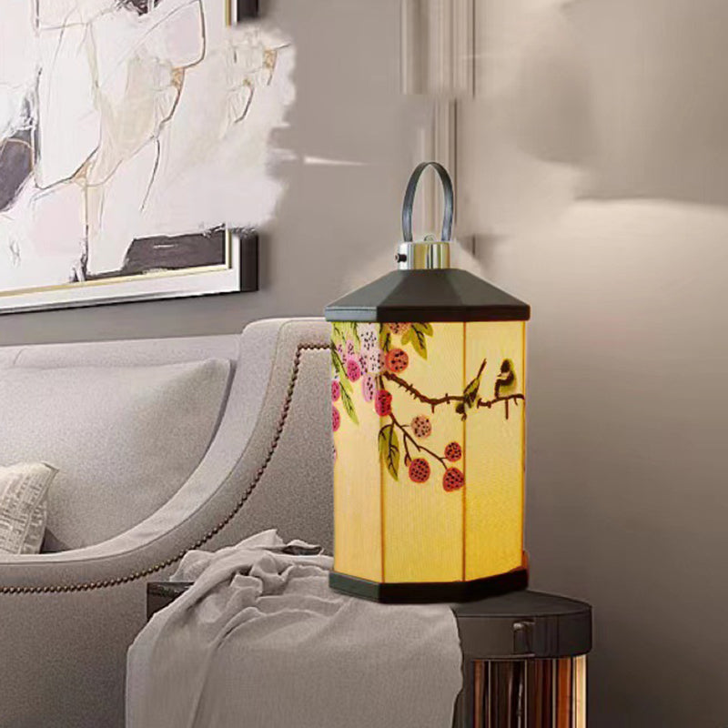 Embroidery Pattern Iron Fabric Table Lamp