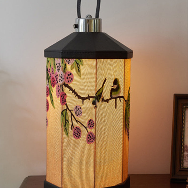 Embroidery Pattern Iron Fabric Table Lamp