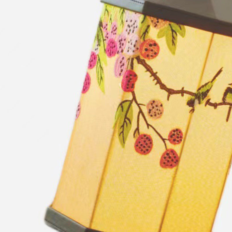 Embroidery Pattern Iron Fabric Table Lamp