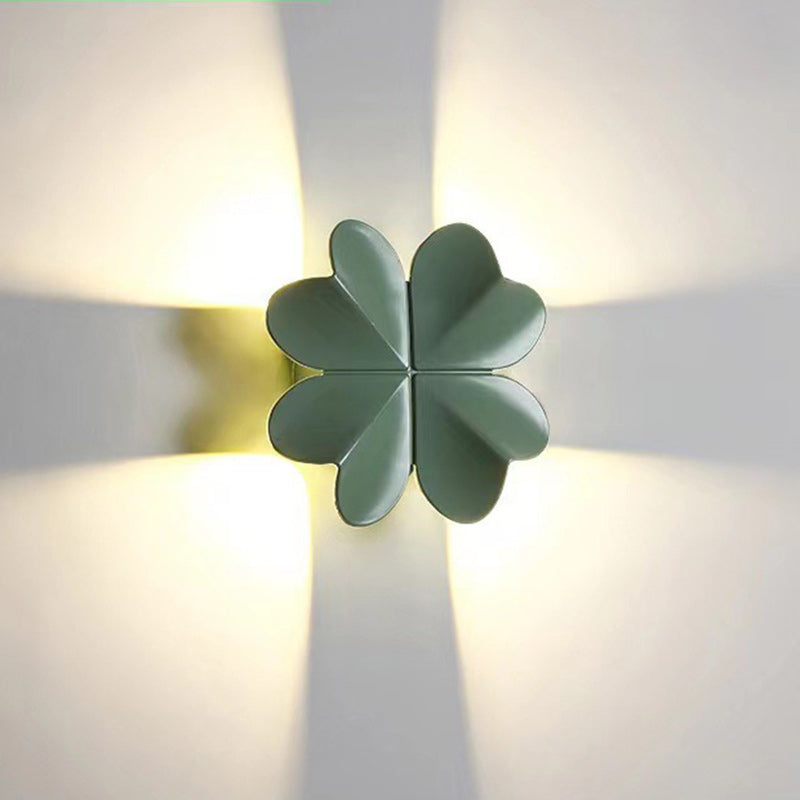 Four Leaf Clover Aluminum Outdoor Light
