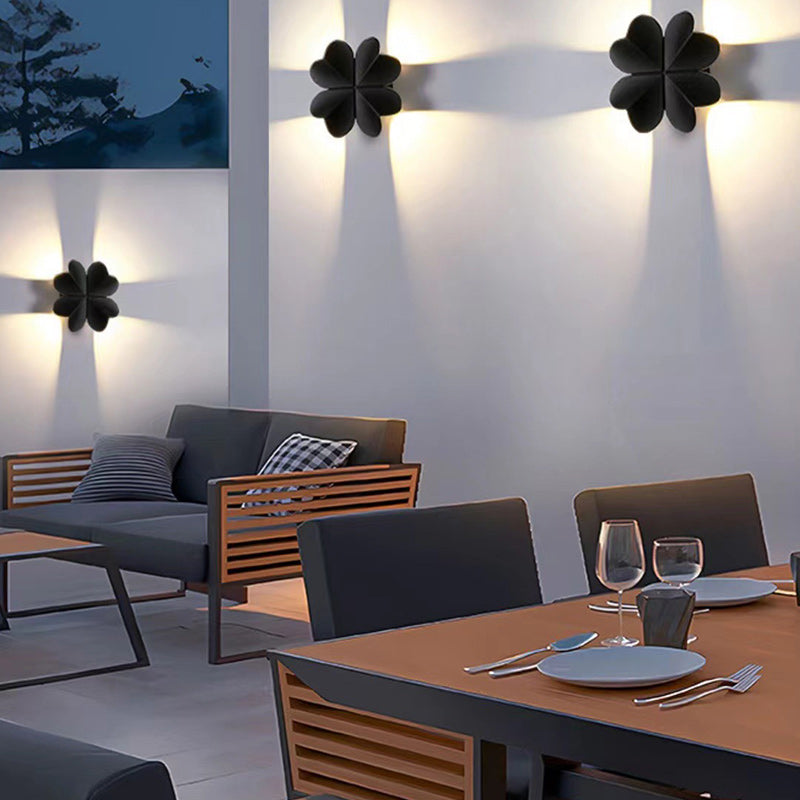 Four Leaf Clover Aluminum Outdoor Light