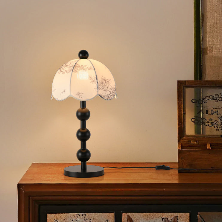 Leaves Print Umbrella Oak Table Lamp