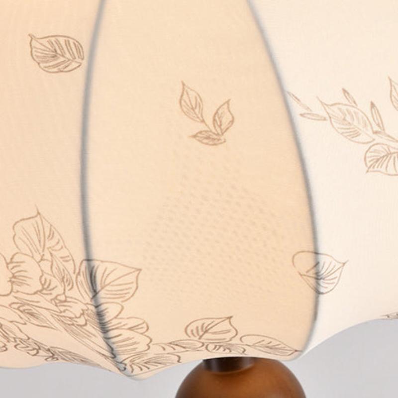 Leaves Print Umbrella Oak Table Lamp