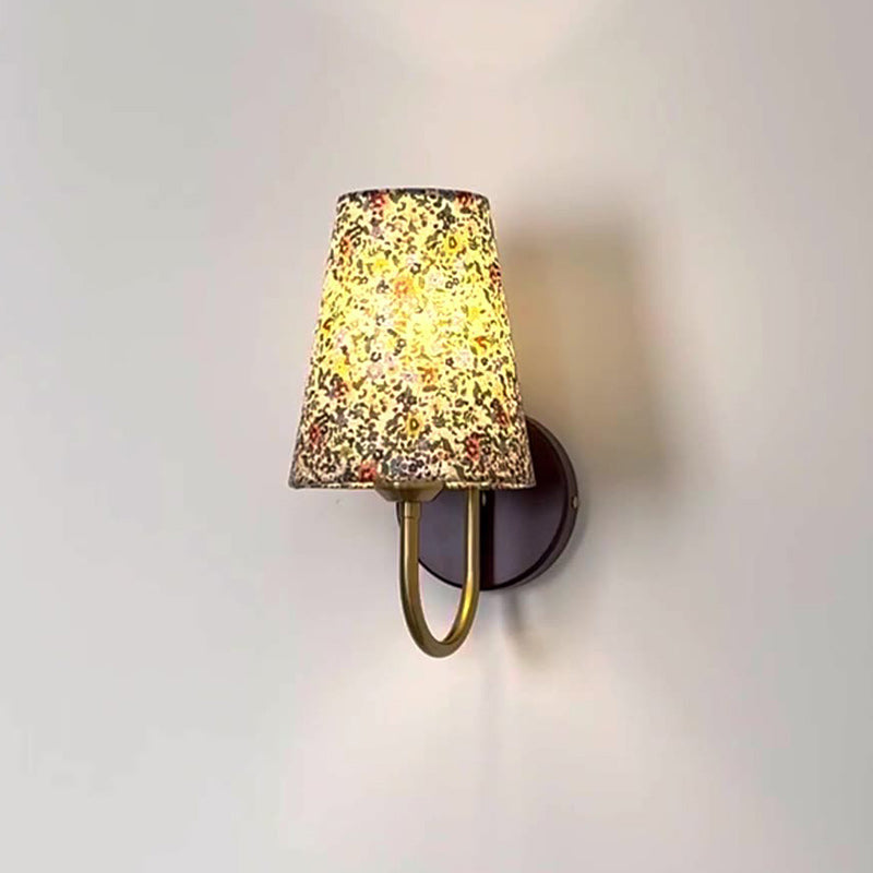 Flower Pattern Solid Wood Wall Lamp