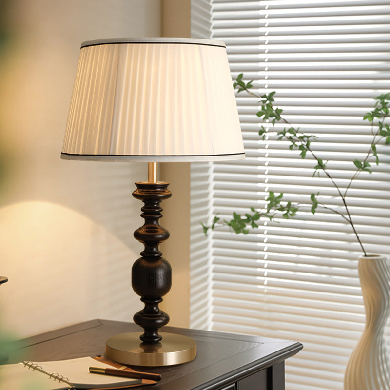 Umbrella Shape Fabric Lampshade Table Lamp